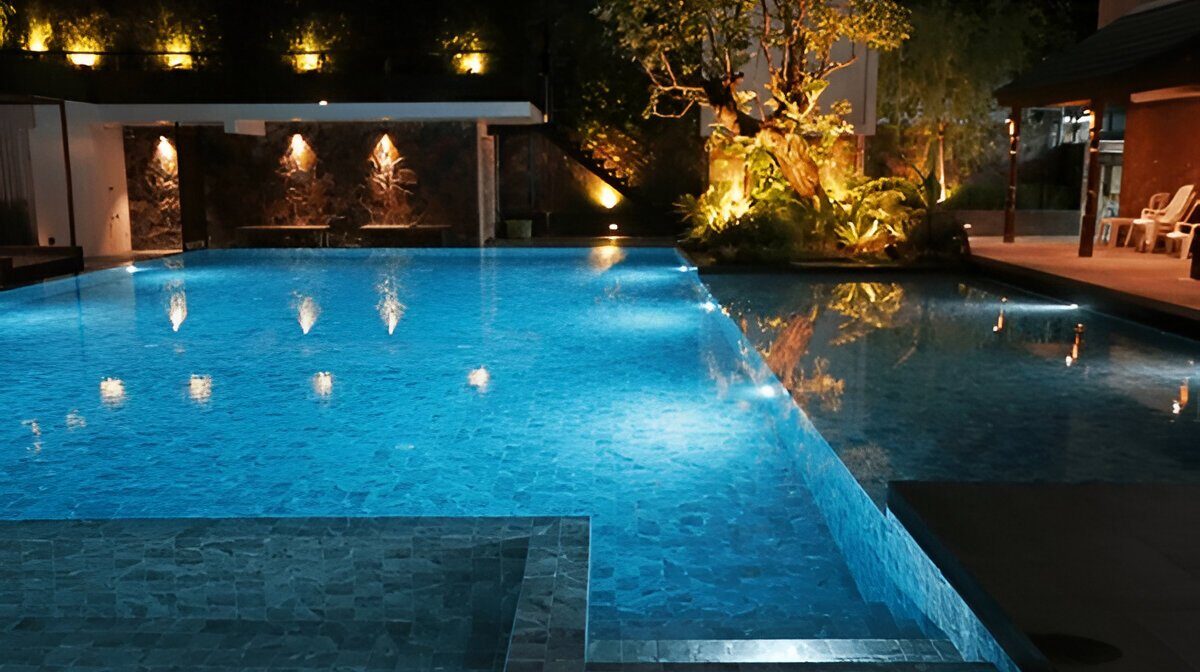 Underwater Light Accessories You Shouldn’t Ignore (Cables, Drivers & Controllers)